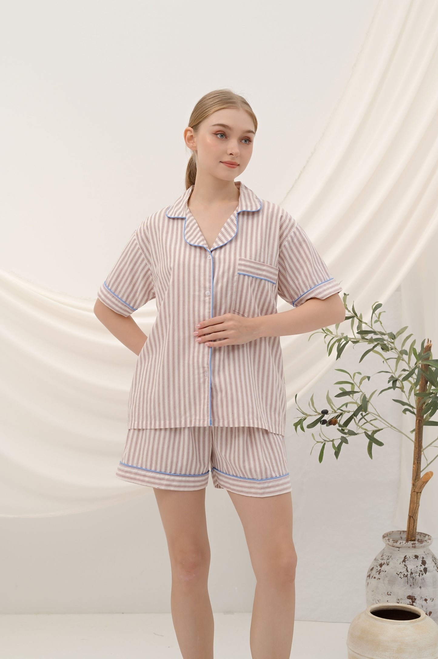 Cottonbee One Set Piyama Katun Wanita Varian Coral Tree